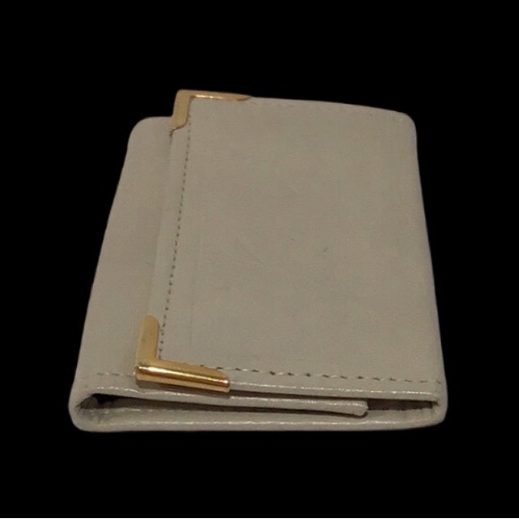 Vintage Princess Gardner Full Grain Cowhide 6-Key and Card Keeper,‎ Alabaster - Picture 4 of 9